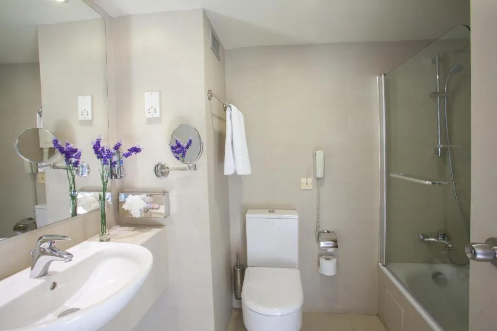 Double or Twin SEA VIEW Room, Imperial Island by Louis Hotels, Cyprus