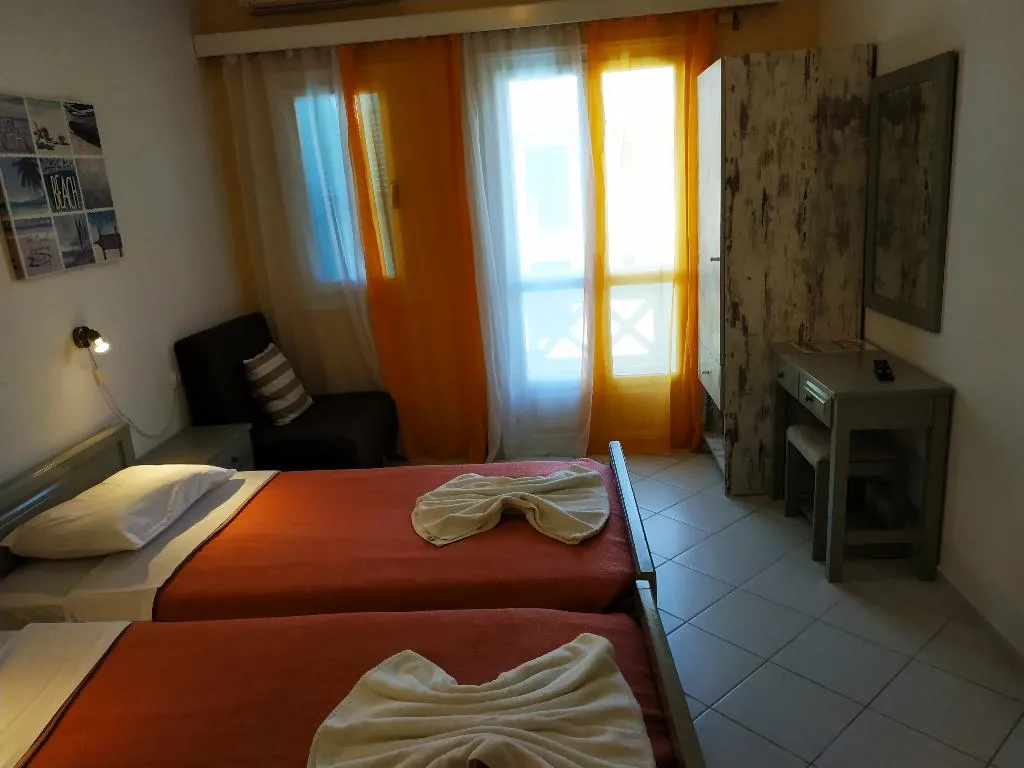 STUDIO STANDARD Room, Renia Studios, Crete