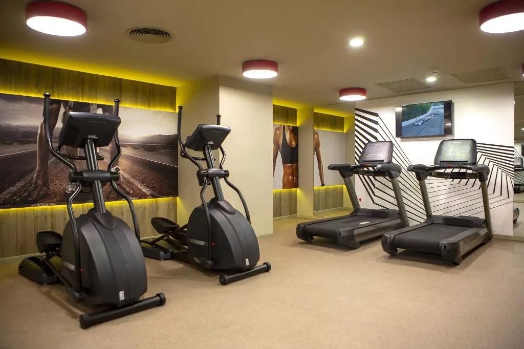 Sports and Entertainment, Hotel Riu Plaza España, Madrid