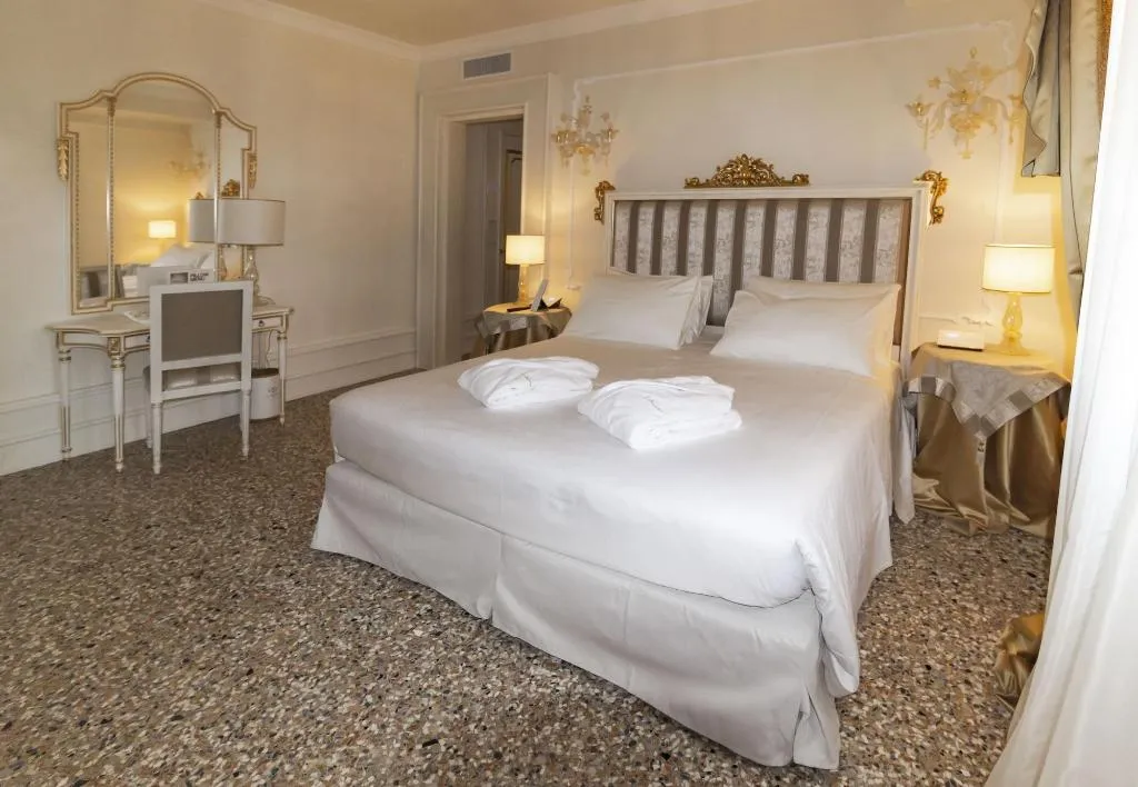 Room, Cà Bonfadini Historic Experience, Venice