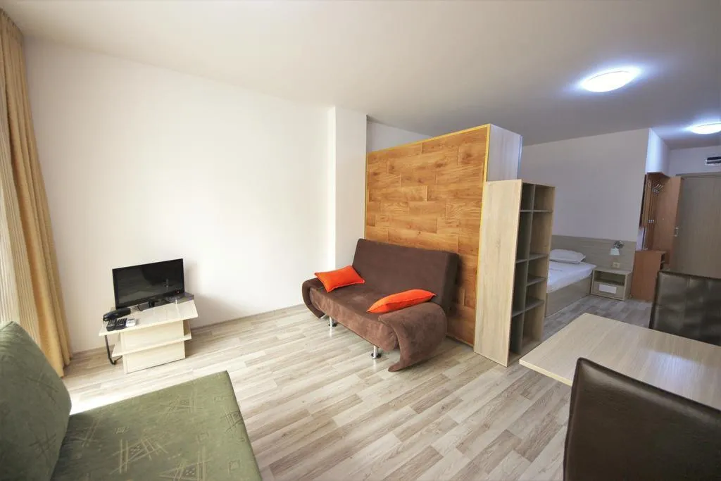 STUDIO CAPACITY 4 Room, Menada Tarsis Apartments, Bourgas