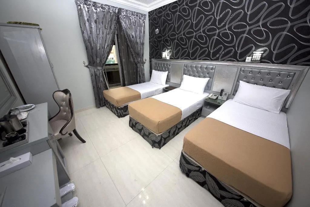 TRIPLE STANDARD Room, White Fort Hotel, Dubai