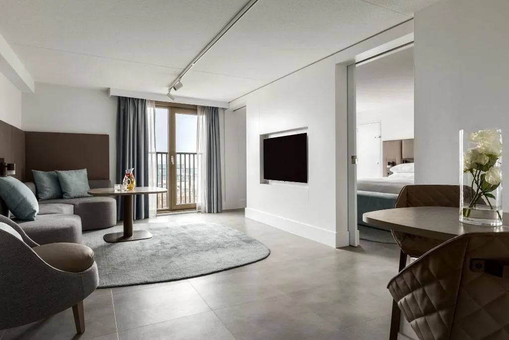 Room, Amsterdam Marriott Hotel, Amsterdam