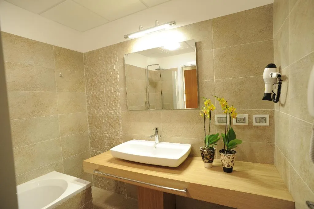 TRIPLE SUPERIOR WITH BALCONY Room, Eureka Palace Hotel Spa Resort, Catania