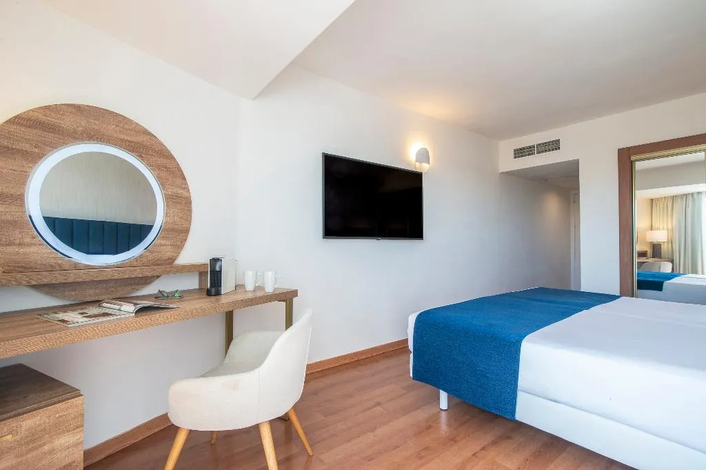 Double or Twin WITH BALCONY Room, Hotel Costa Malaga by Pierre & Vacances, Costa Del Sol