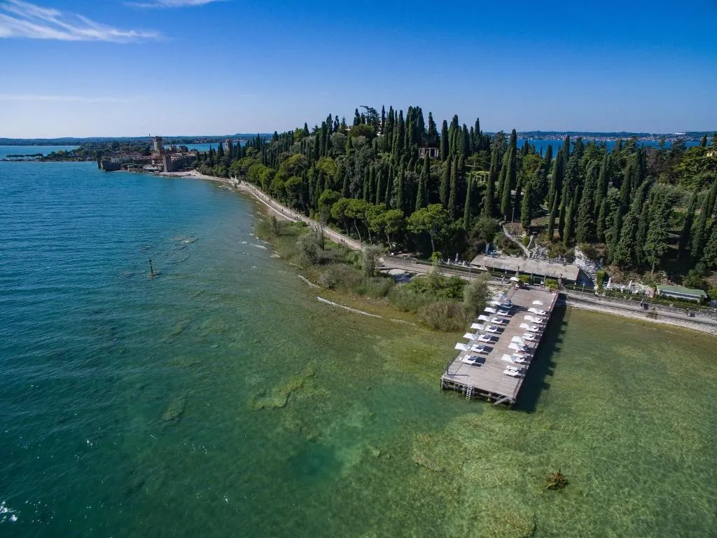 Beach, Villa Cortine Palace Hotel, Milan