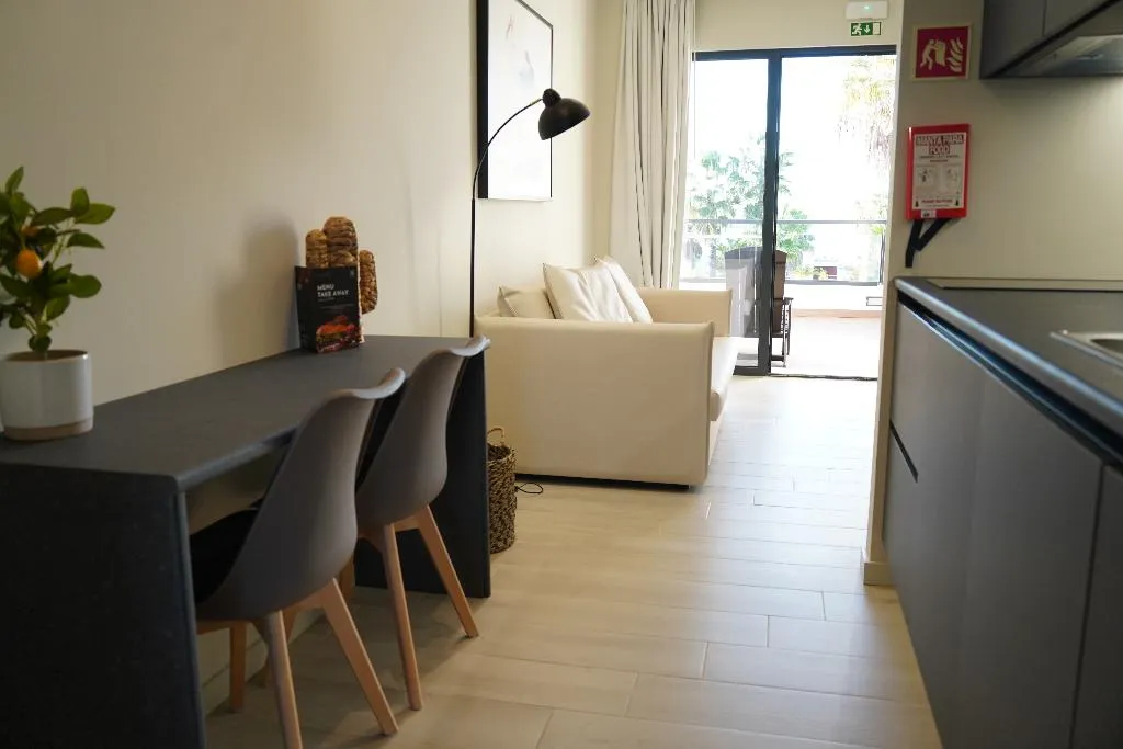 JUNIOR SUITE STANDARD Room, Vitors Village, Algarve