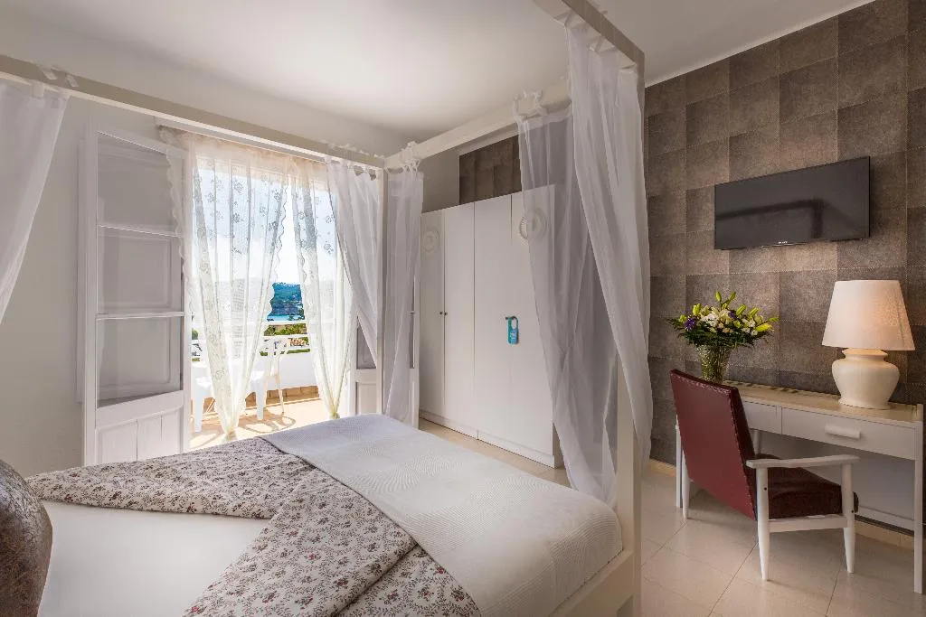 Double or Twin SEA VIEW WITH BALCONY Room, Bella Colina I Vintage Hotel 1953, Majorca