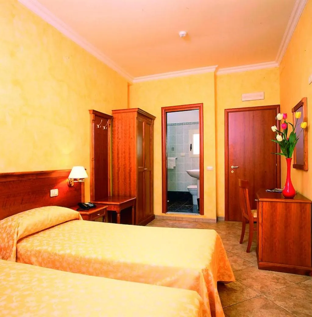 TRIPLE STANDARD Room, Kriss, Rome