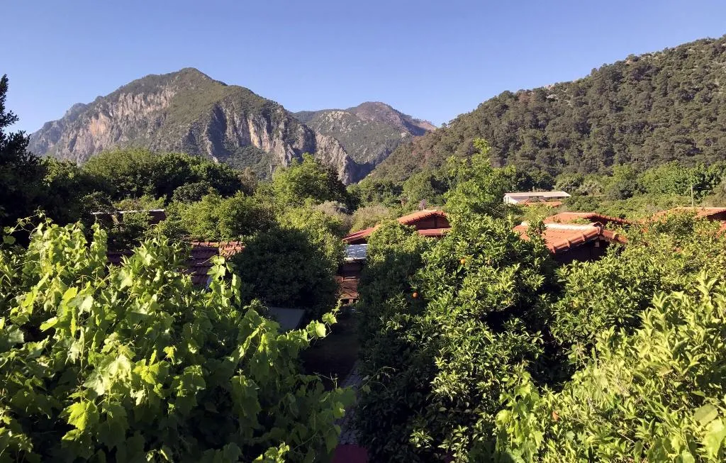DOUBLE QUEEN SIZE BED Room, Baris Pension & Bungalows, Antalya
