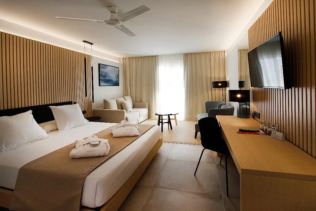 JUNIOR SUITE STANDARD Room, BG Caballero, Majorca
