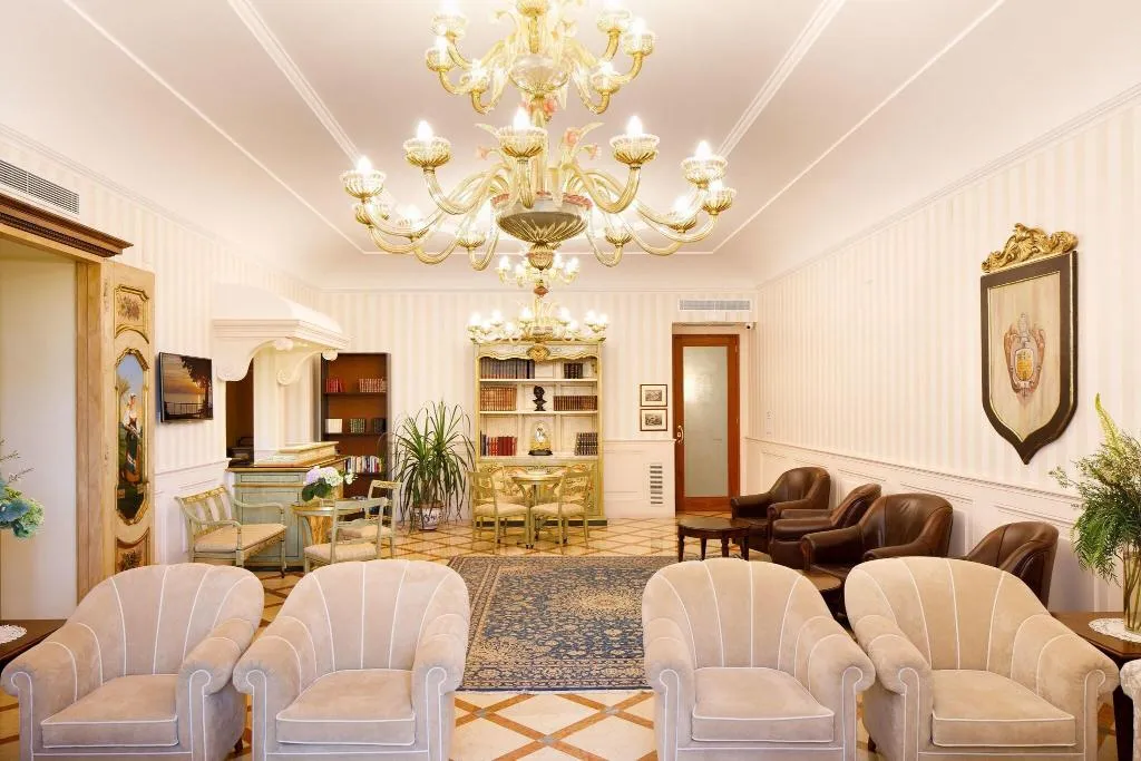 Lobby, Hotel Palazzo Guardati, Naples