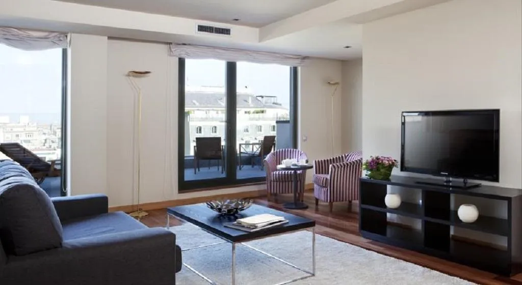 APARTMENT CITY VIEW Room, Majestic Hotel & Spa Barcelona, Barcelona