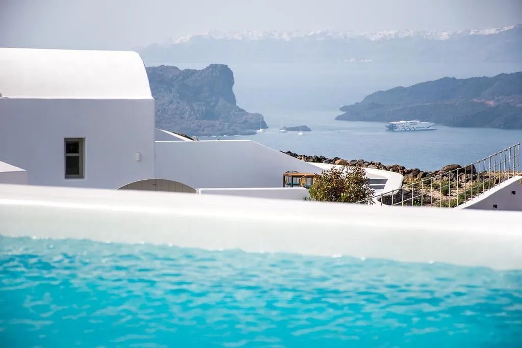 VILLA WITH PRIVATE POOL Room, Cape 9, Santorini