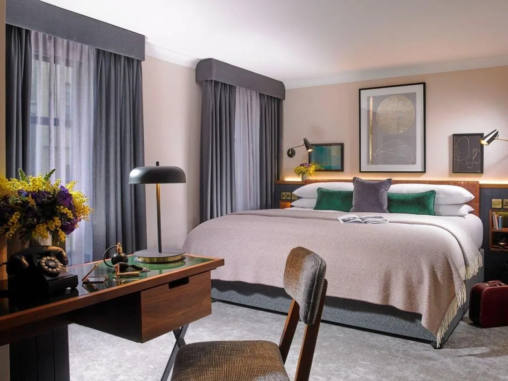 JUNIOR SUITE KING SIZE BED Room, The Alex, Dublin