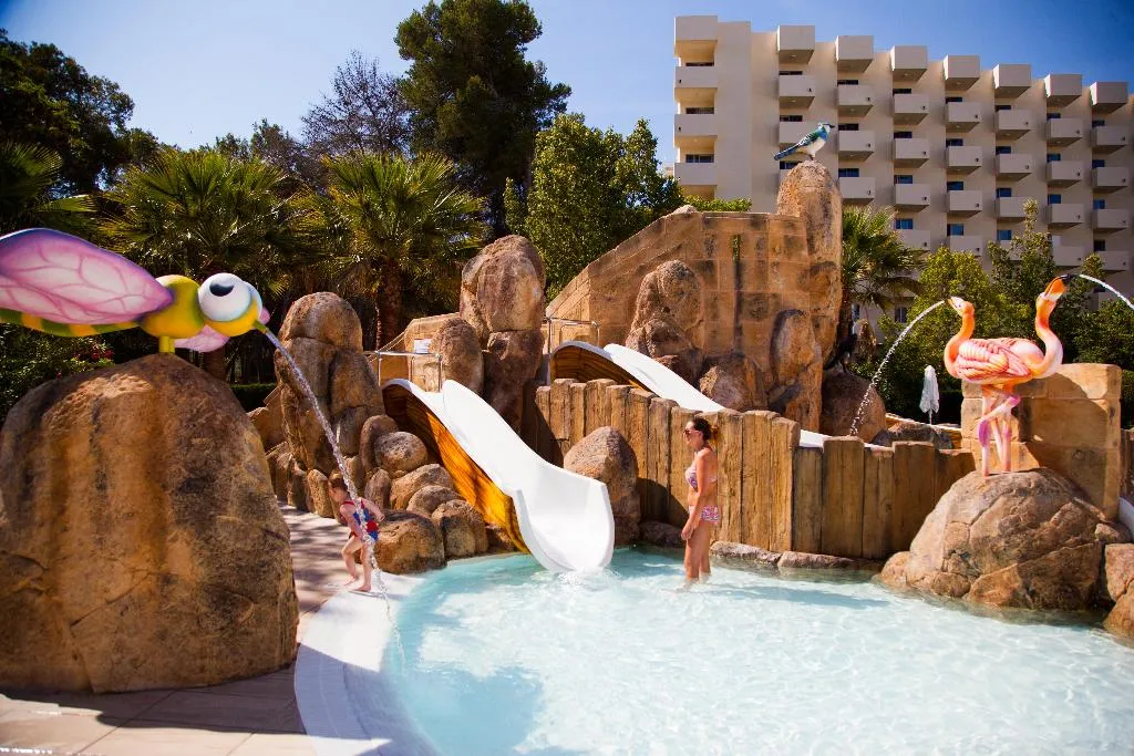 Sports and Entertainment, Globales Hotel Maioris, Majorca