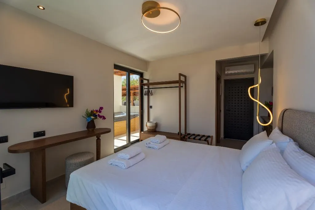 SUITE WITH JACUZZI Room, Vaya Suites, Crete