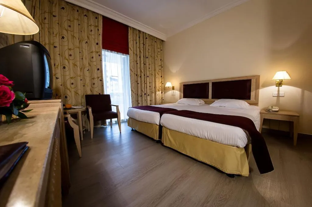 JUNIOR SUITE STANDARD Room, Curium Palace, Cyprus