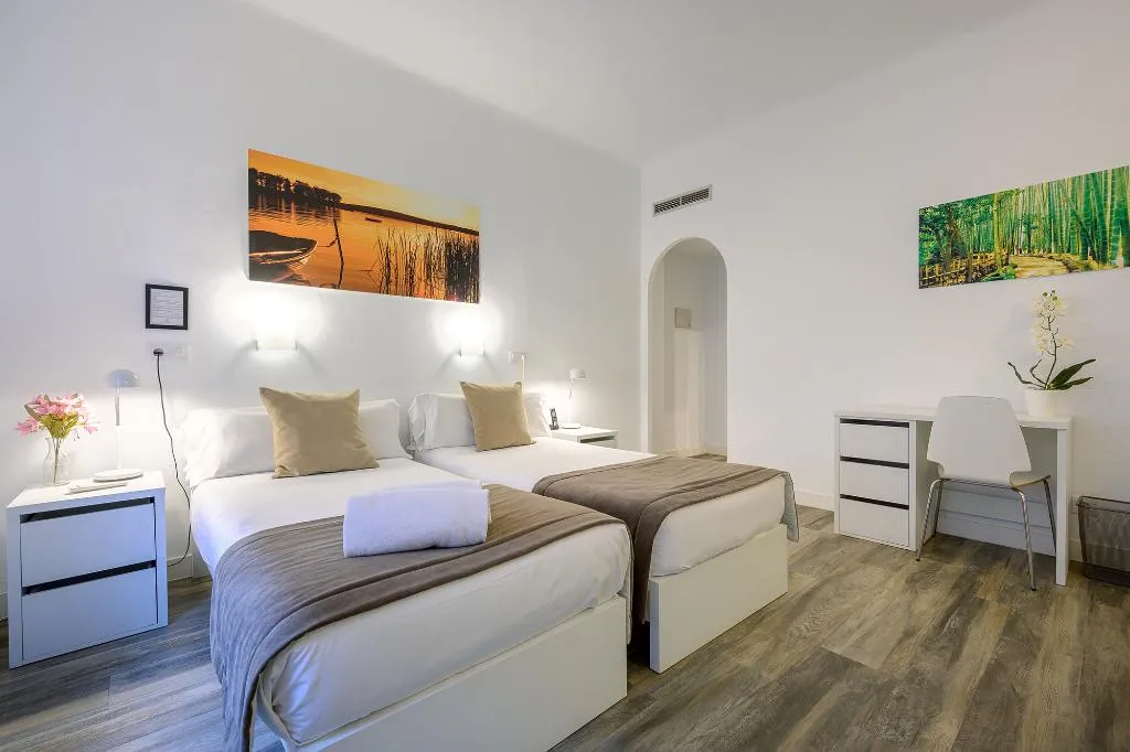 Double or Twin STANDARD Room, NeoMagna Madrid, Madrid