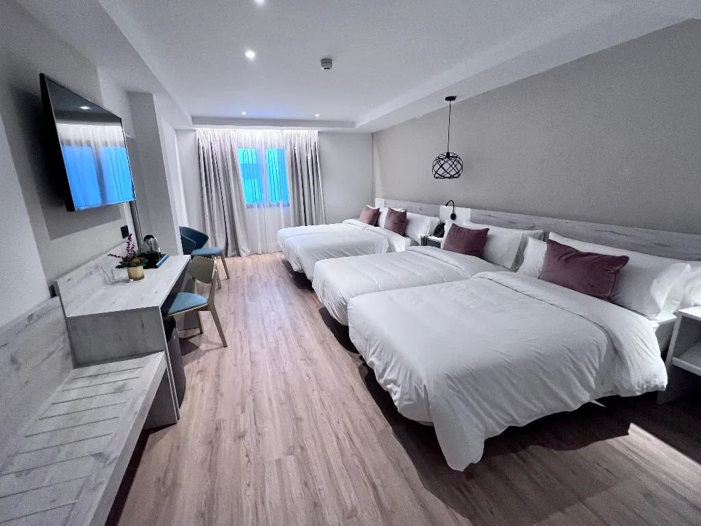 FAMILY ROOM CAPACITY 3 Room, Óbal Hotel Marbella, Costa Del Sol