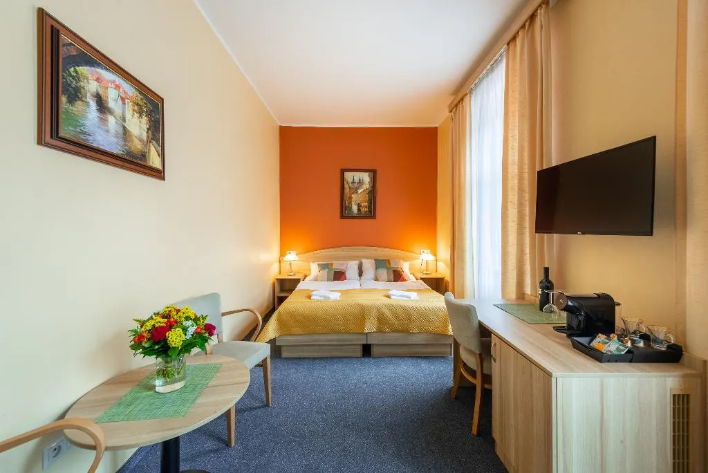 Double or Twin DELUXE Room, Hotel Libero, Prague