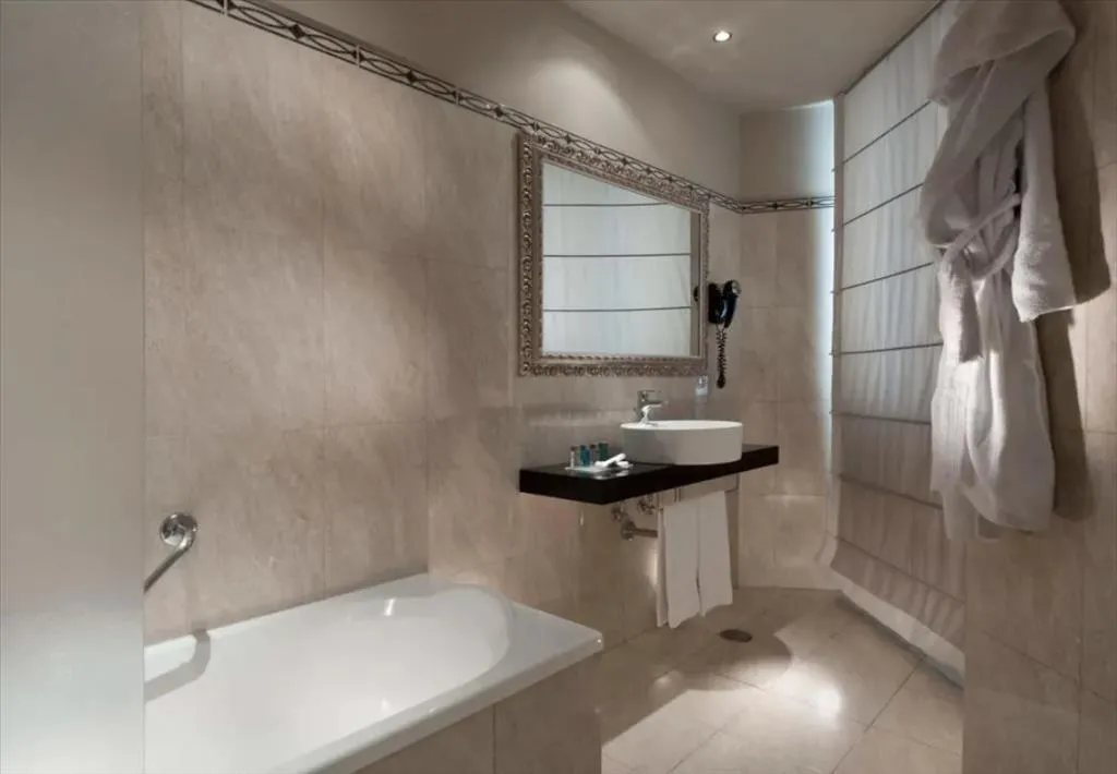 Double or Twin COMFORT Room, c-hotels Ambasciatori, Florence
