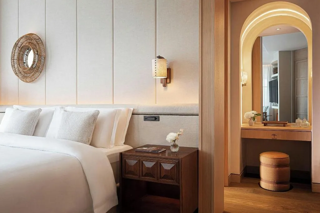 SUITE SEA FRONT Room, The St. Regis Mardavall Resort, Majorca