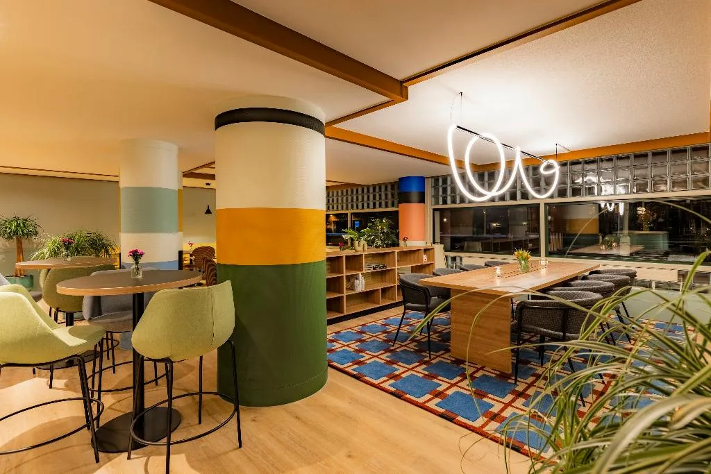 Restaurant, Avani Museum Quarter Amsterdam Hotel-previously NH, Amsterdam