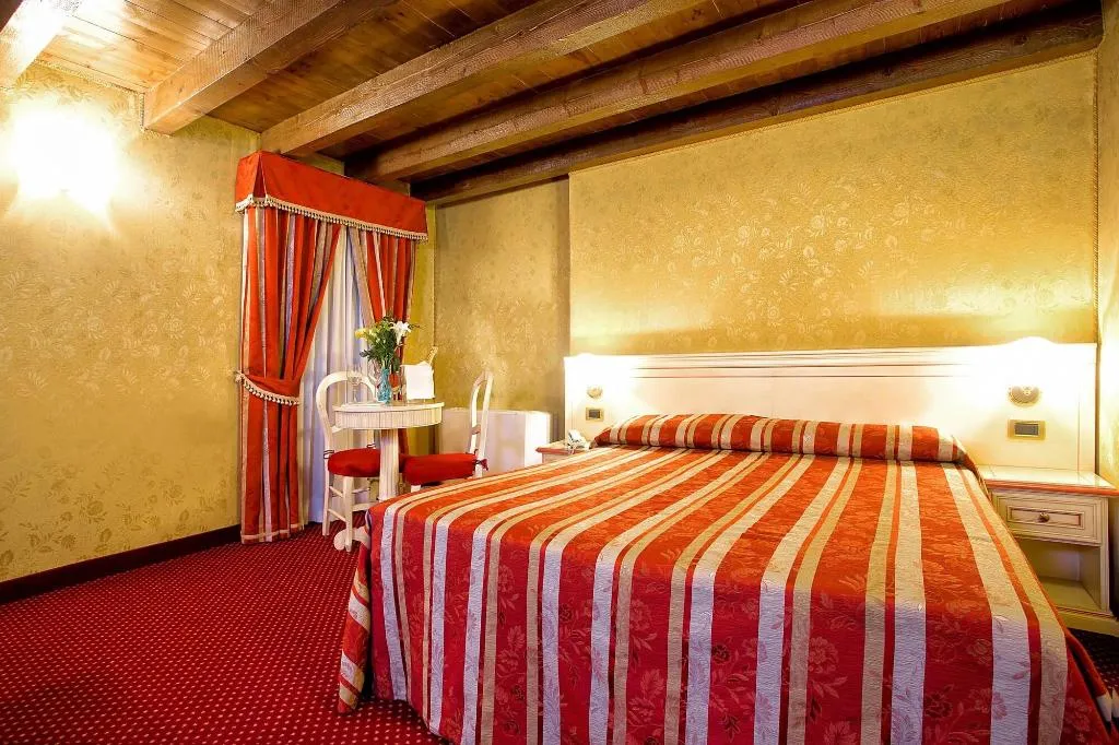 Room, Studio Ca' Polo, Venice