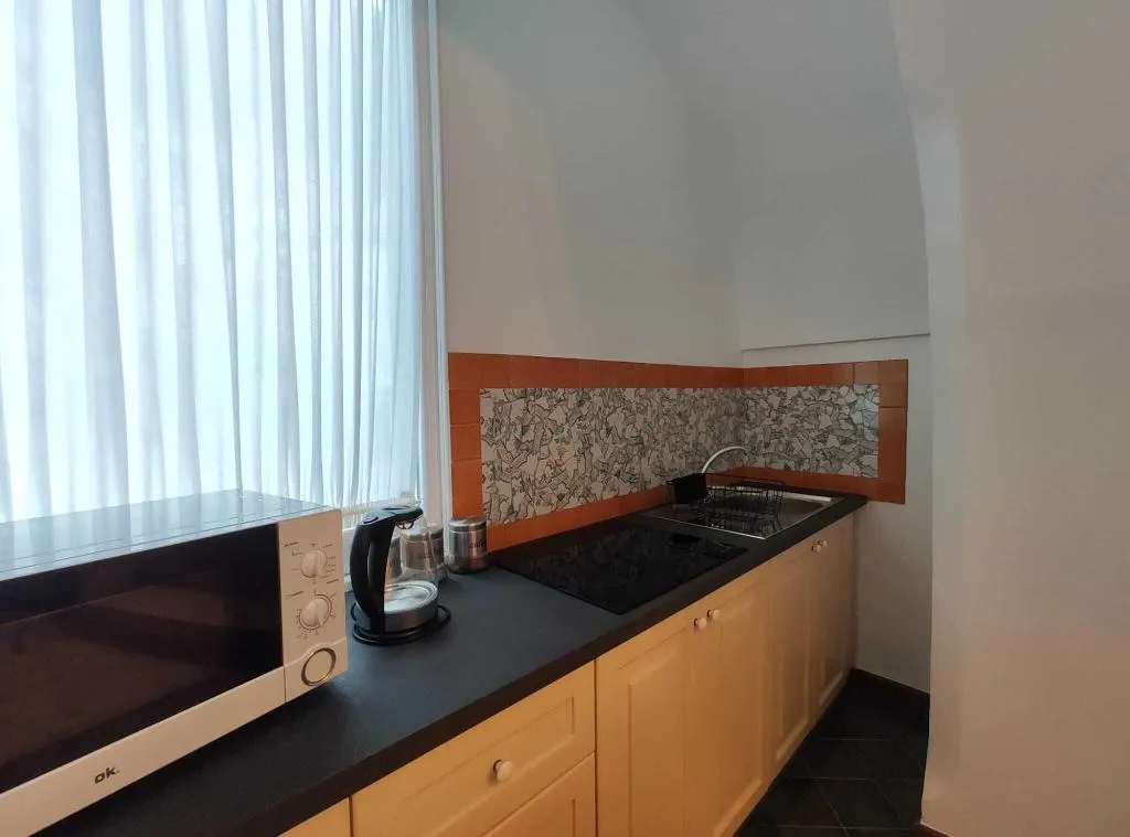 Room, Residenza Del Duca, Naples