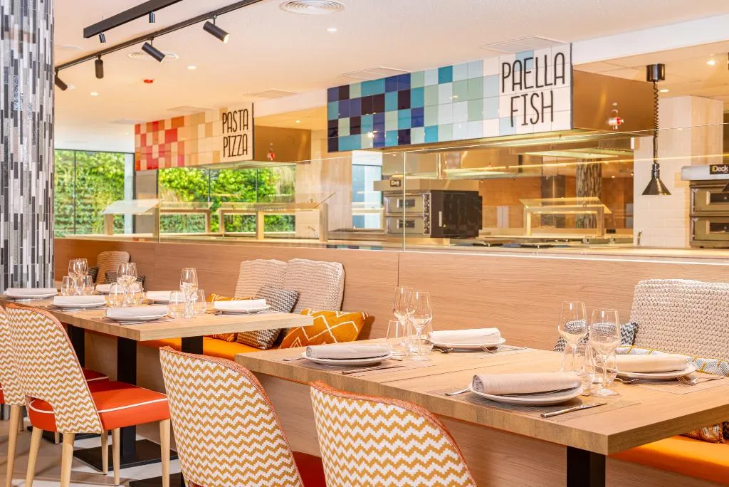 Restaurant, L'Azure Hotel, Costa Brava