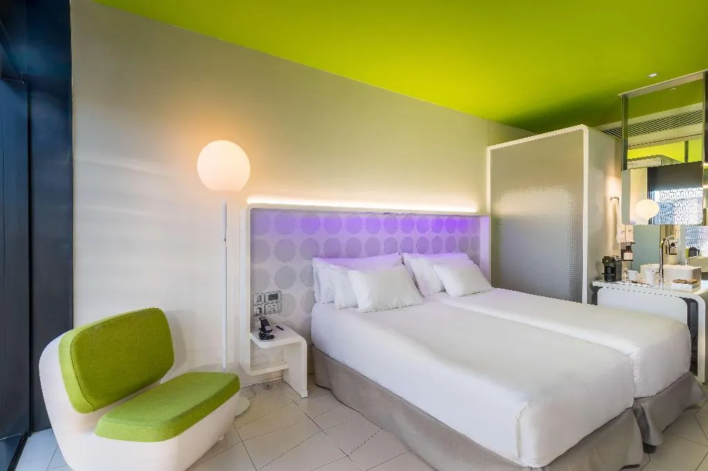 DOUBLE SUPERIOR Room, Barcelo Raval, Barcelona