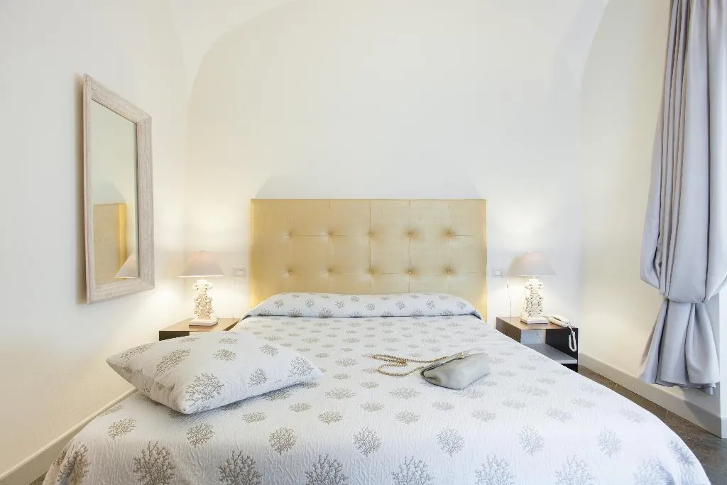 Room, Maison Tresnuraghes, Cagliari