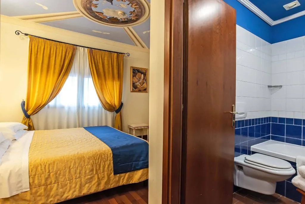 DOUBLE ONE BED Room, Porta Faenza, Florence