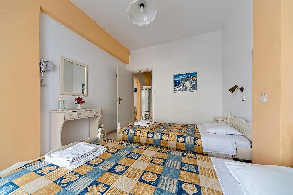 APARTMENT CAPACITY 4 Room, Sellada Apartments, Santorini