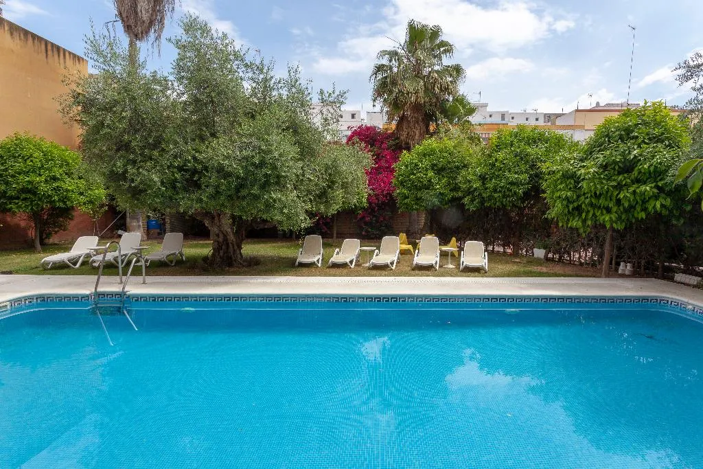 Pool, AACR Monteolivos Hotel, Seville