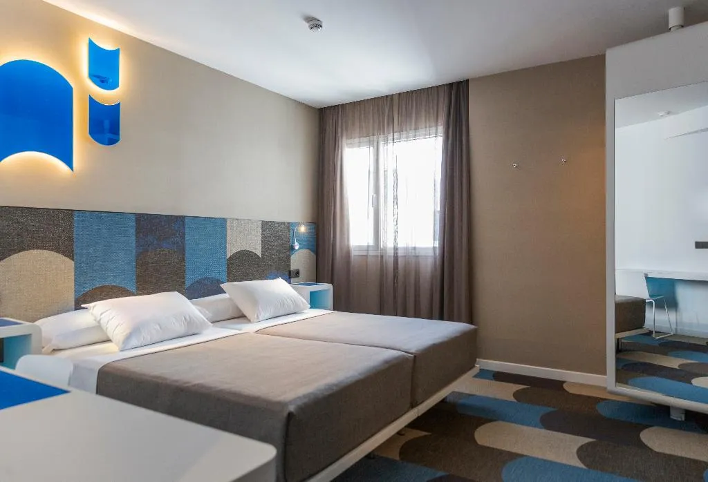 DOUBLE SINGLE USE STANDARD Room, Macia Sevilla Kubb, Seville
