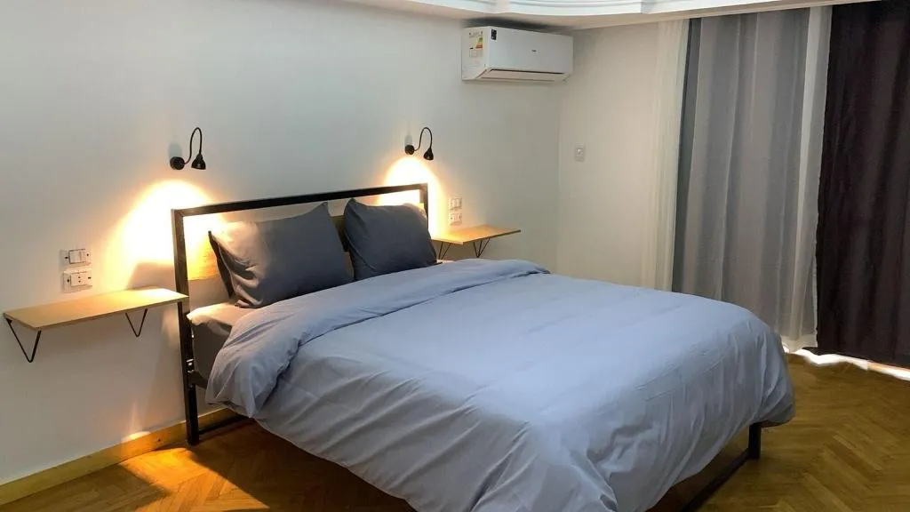 SINGLE WITH SHARED BATHROOM Room, Pyramids Nights Hostel, Cairo