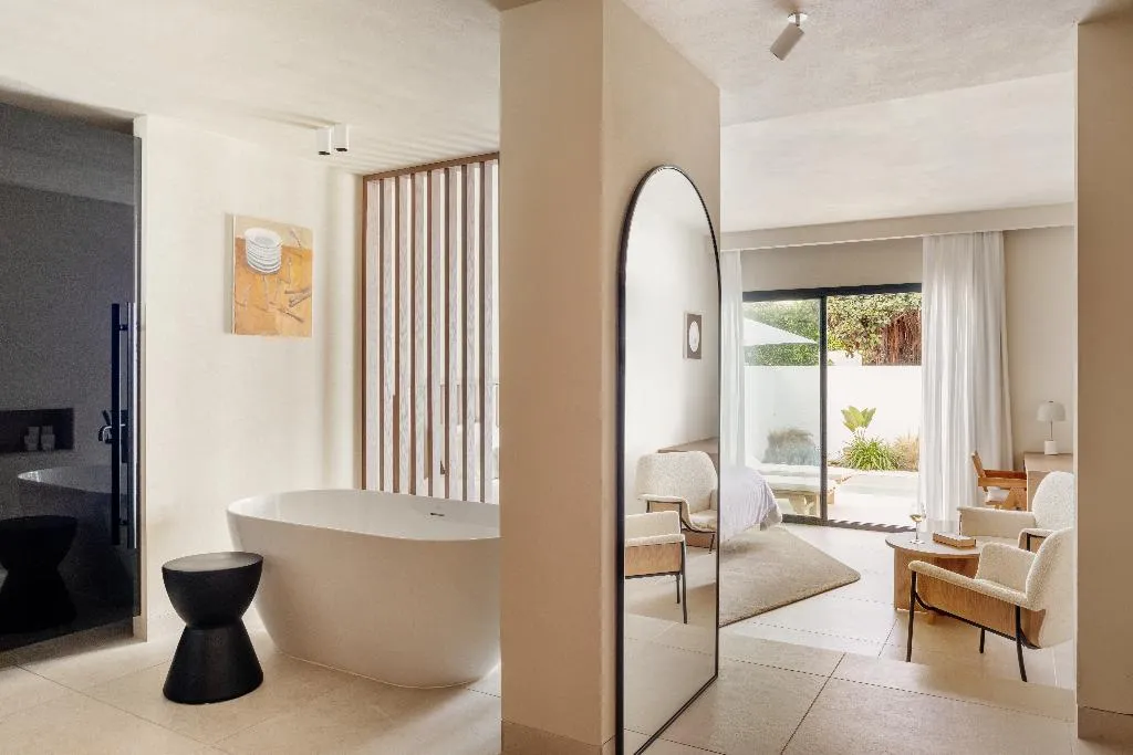 JUNIOR SUITE STANDARD Room, Anfitrion Villas & Suites, Costa Del Sol