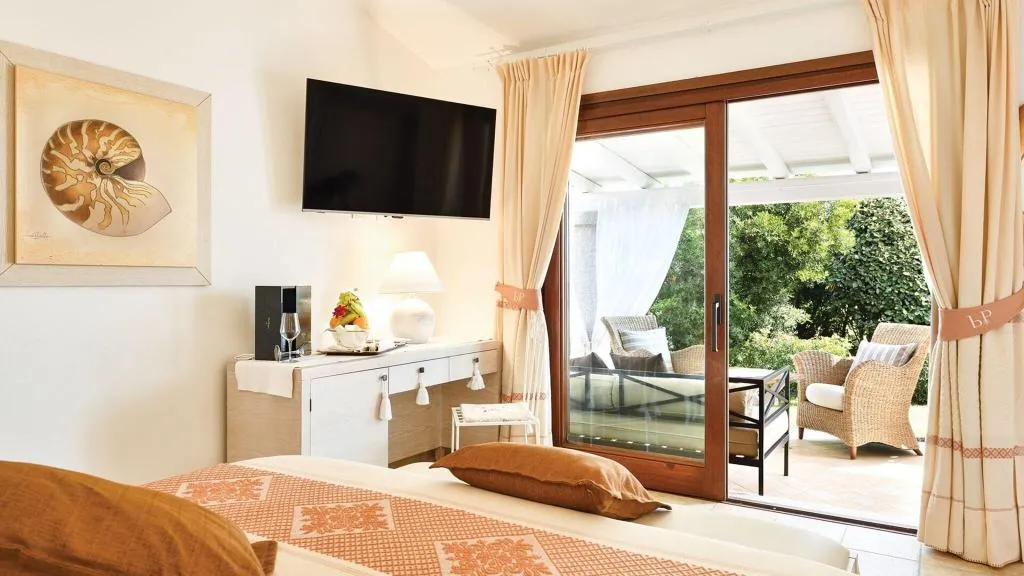 QUADRUPLE BUNK BED Room, Baia Del Porto, Olbia