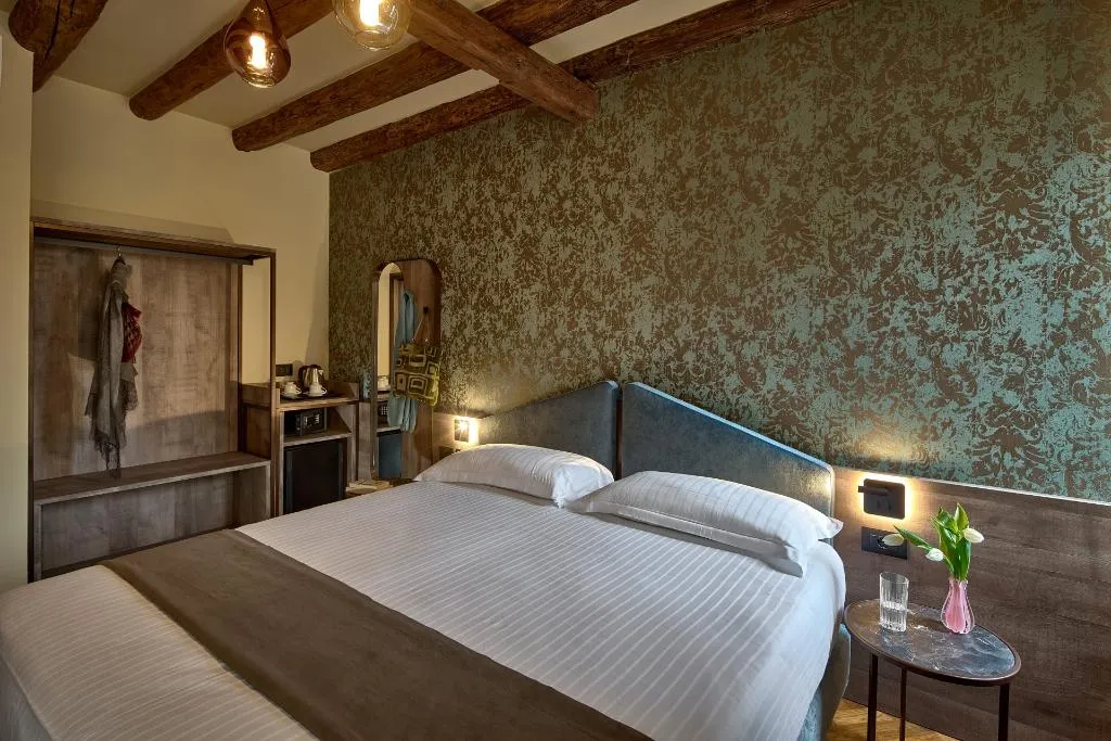 Room, Residenza Favaro, Venice