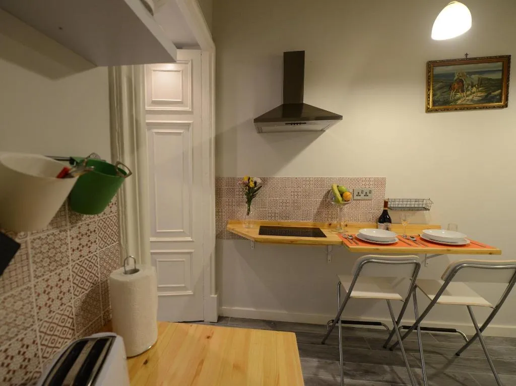 Room, Paulos Valletta, Malta