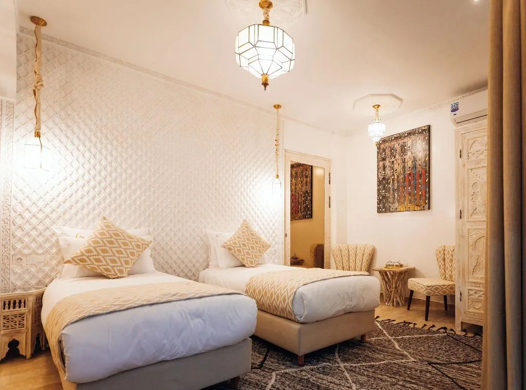 JUNIOR SUITE KING SIZE BED Room, Riad Andalla Spa, Marrakech