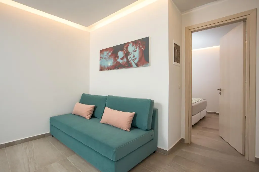 SUITE DELUXE WITH JACUZZI Room, Hollywood Inn, Rhodes