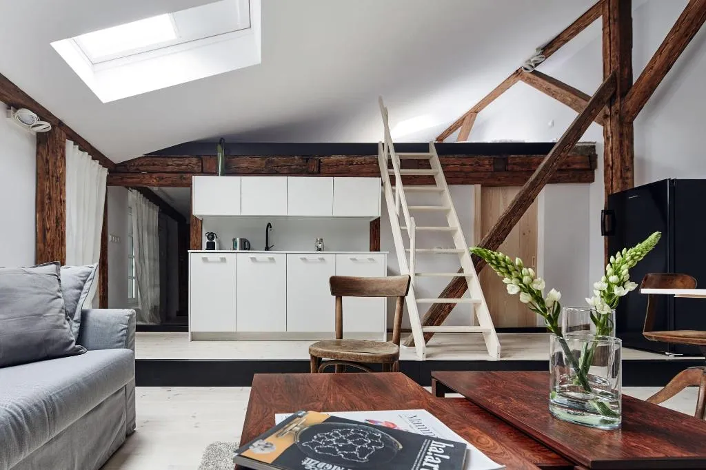 Room, OLD NEW Szczepańska, Krakow