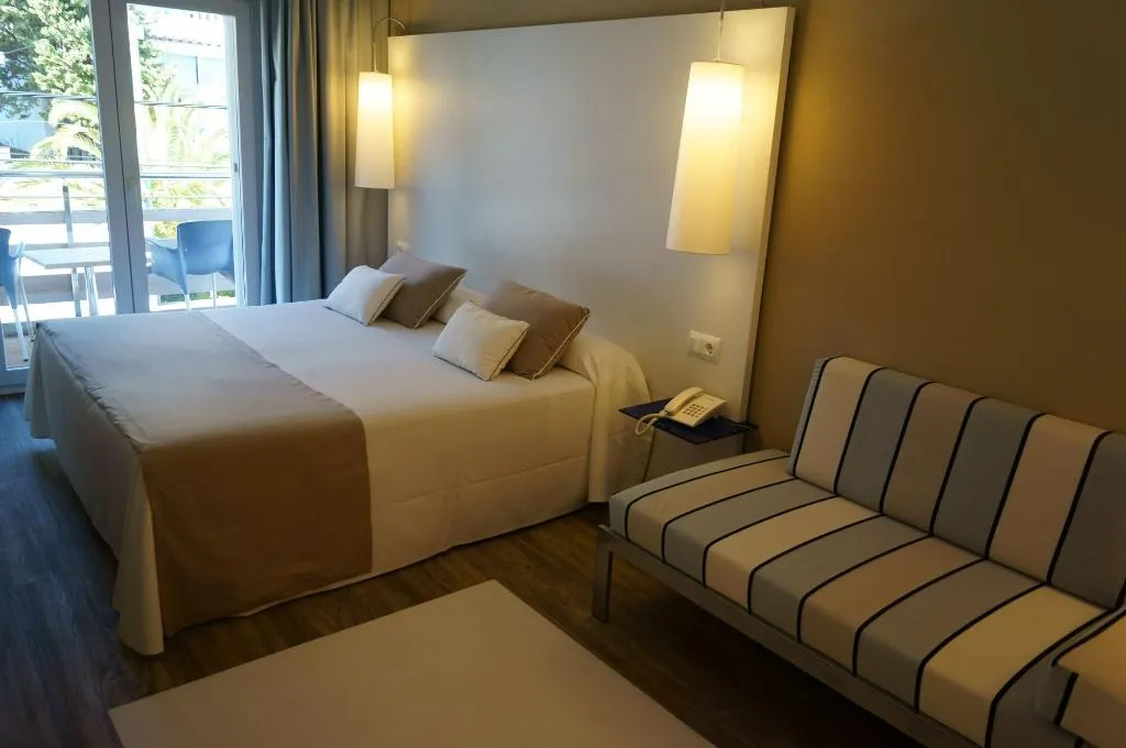Room, Canyelles Marina 3000, Costa Brava