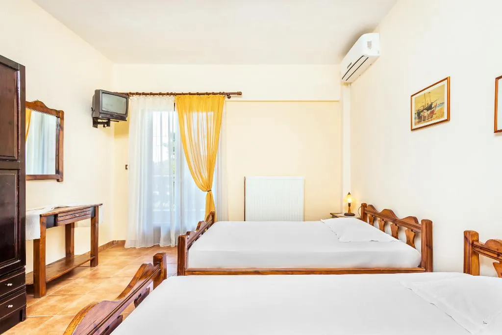 TRIPLE STANDARD Room, Xenios Loutra Village Karnagio, Halkidiki