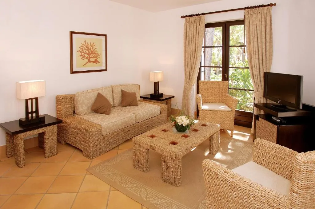 Room, Pine Cliffs Village & Golf Suites, Algarve