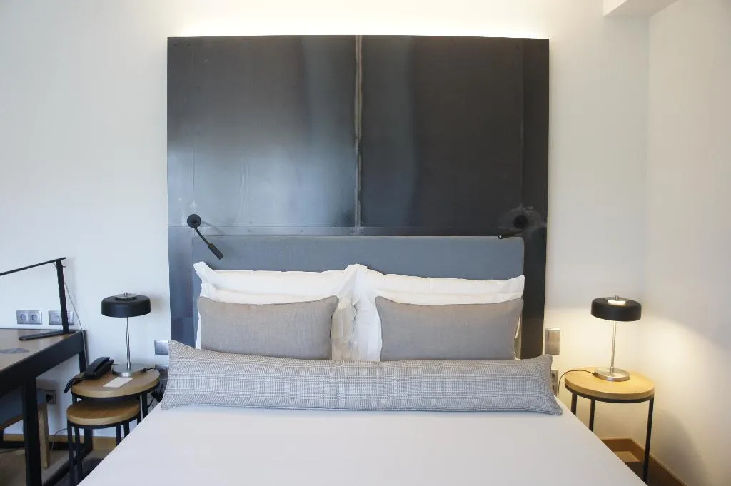 FAMILY ROOM DELUXE RIVER VIEW Room, Neya Porto Hotel, Porto