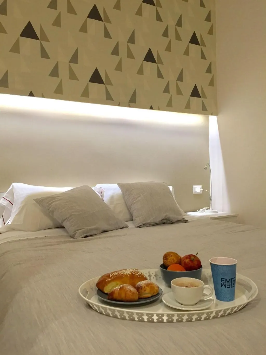 Room, B B Emme21, Naples